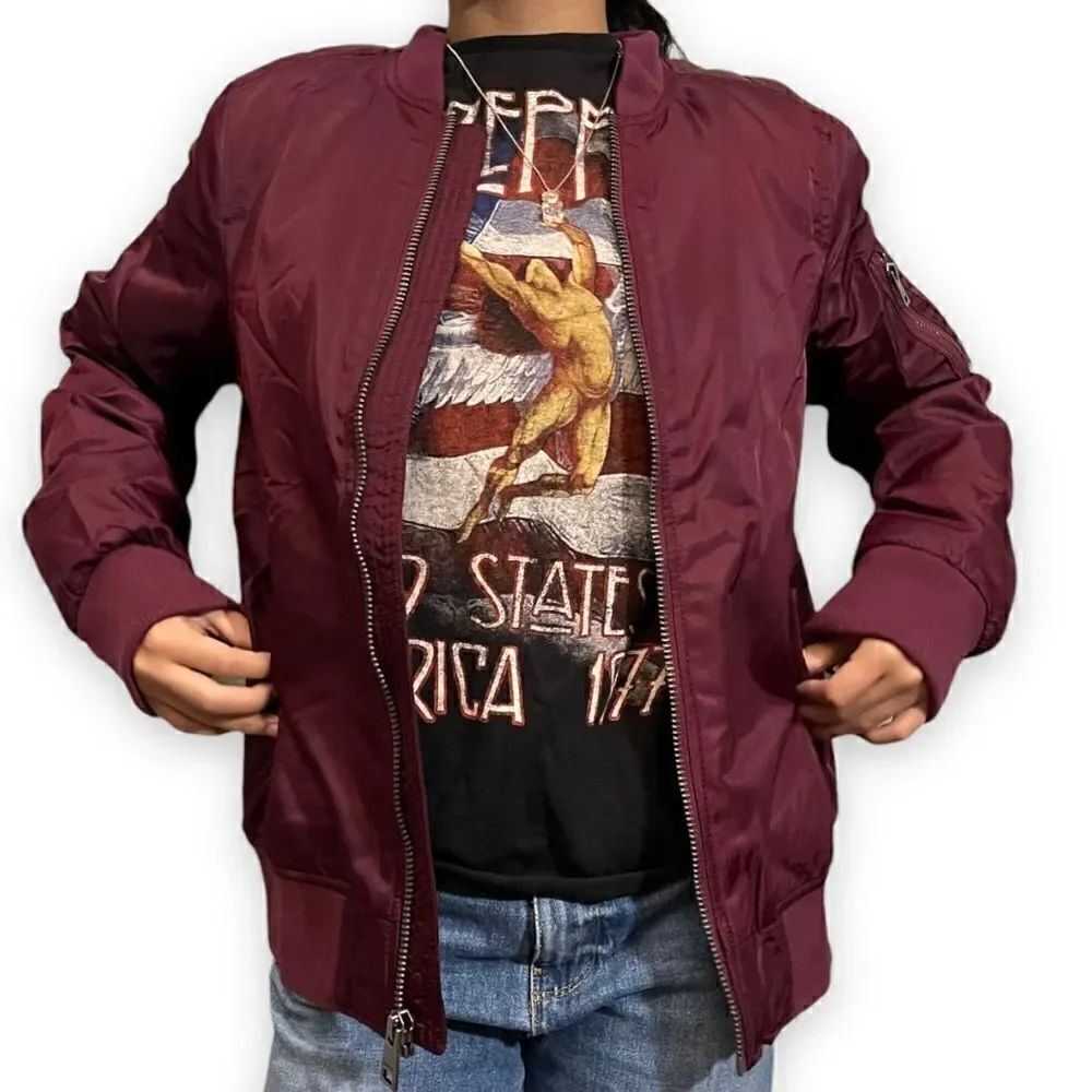 Levi’s Flight Bomber Jacket - Picture 2 of 14
